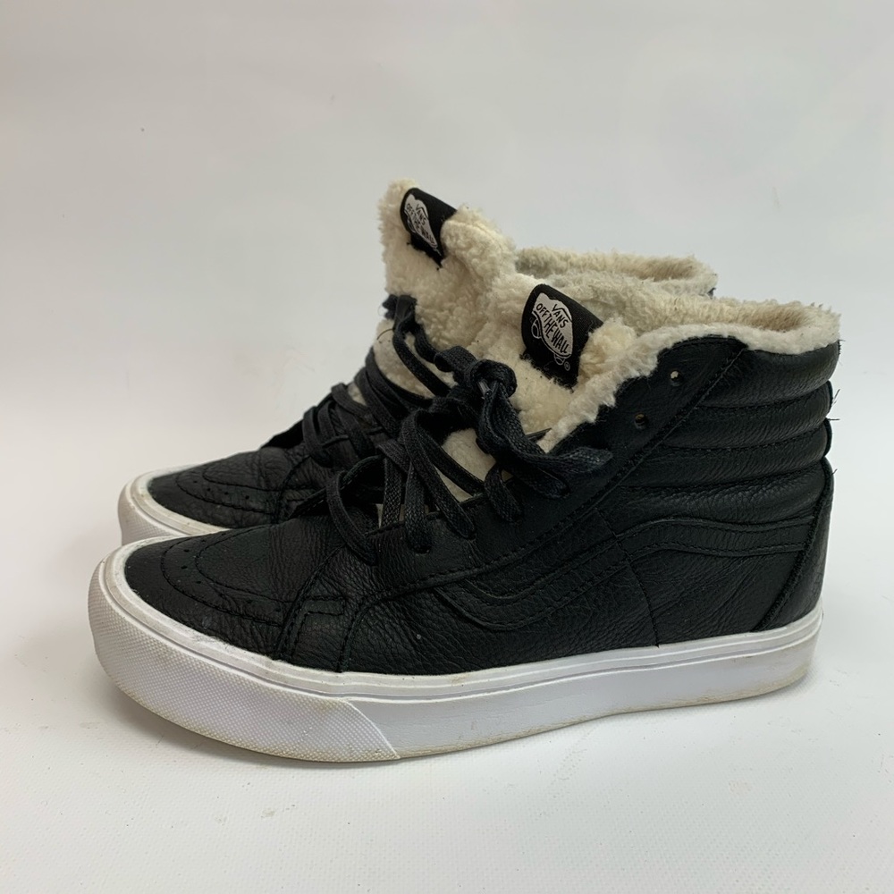 Vans SK8 black leather with faux fur
